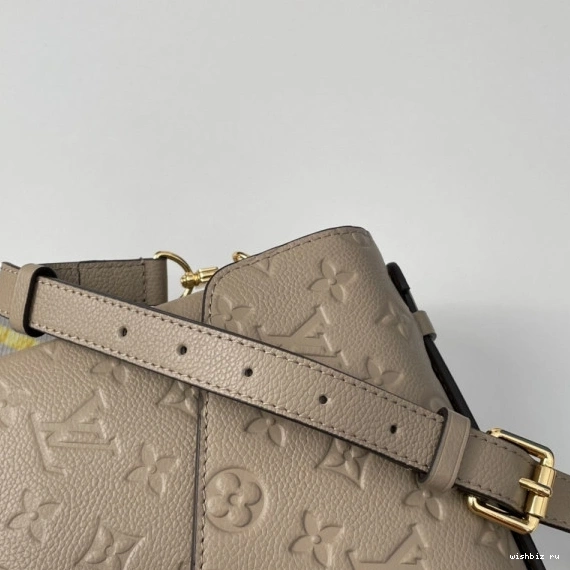WIS LOUIS VUITTON MÉTIS POCHETTE 0822